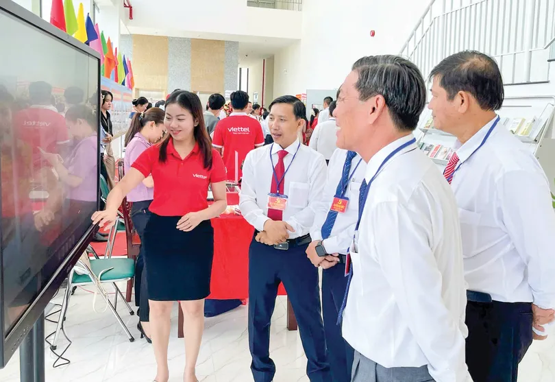 Quyết liệt chuyển đổi số phục vụ phát triển kinh tế - xã hội