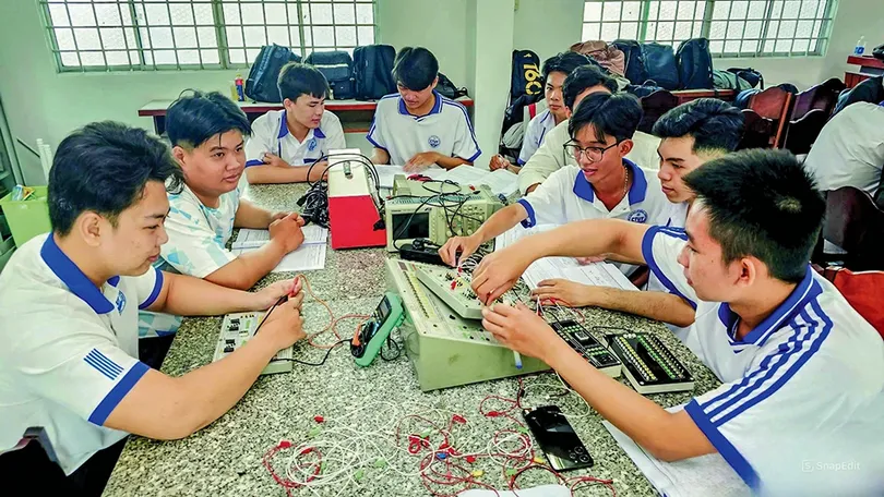 Đồng hành cùng tân sinh viên