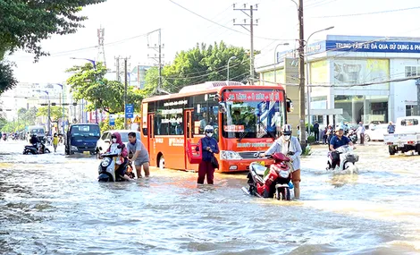 Chủ động phòng ngập - Giữ an toàn trong mùa triều cường
