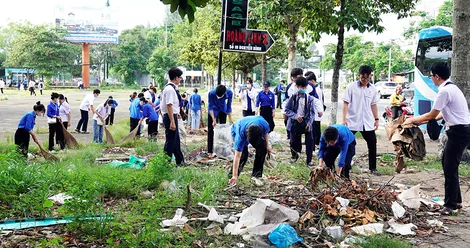 Nhân dân đóng góp hơn 12 tỉ đồng xây dựng nông thôn mới, đô thị văn minh