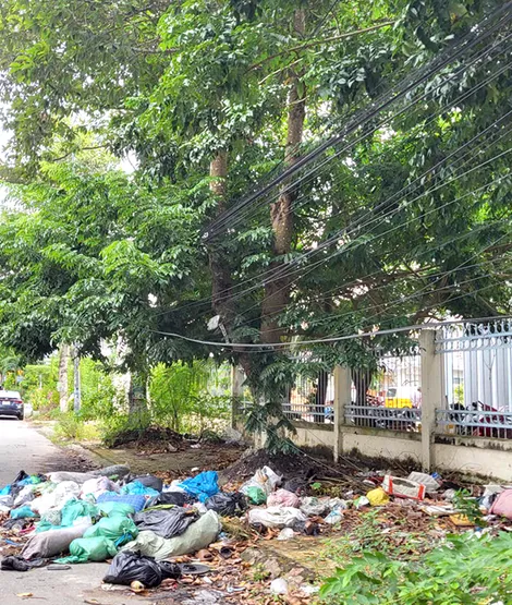 Dây cáp chằng chịt, tiềm ẩn nhiều rủi ro