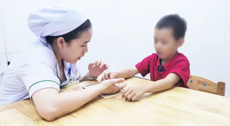 Đồng hành cùng trẻ tự kỷ qua phòng khám chuyên biệt