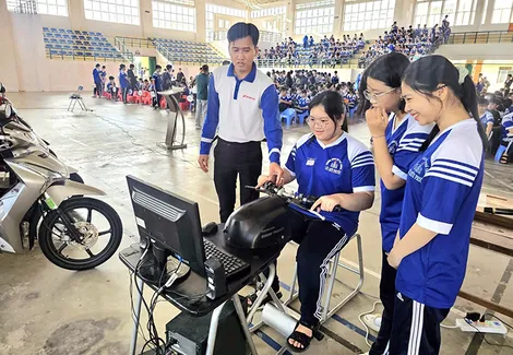Tích cực tuyên truyền văn hóa giao thông trong học sinh