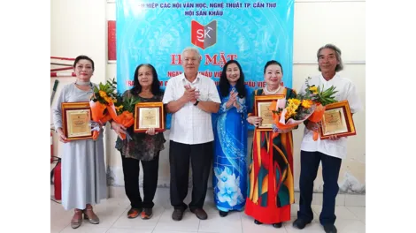 Nhiều hoạt động kỷ niệm Ngày Sân khấu Việt Nam - Giỗ Tổ Sân khấu