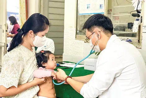 “Lá chắn” y tế bảo vệ trẻ những năm tháng đầu đời