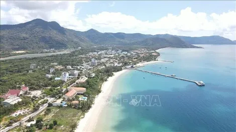 Khảo sát các vùng biển, đảo ven bờ