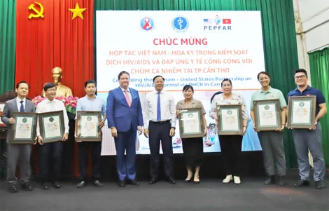 Hơn ba thập kỷ Cần Thơ chặn đứng HIV/AIDSBài 3: Vượt các chỉ tiêu cam kết toàn cầu