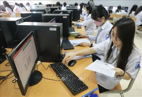 Ban hành Chương trình giáo dục nâng cao trong trường Trung học Phổ thông chuyên