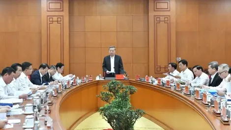 Kiên quyết đấu tranh chống lãng phí tài sản công