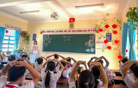 Gương sáng nơi bục giảng