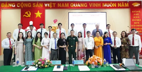 Trường Chính trị TP Cần Thơ ra quân 40 tổ Đại sứ số