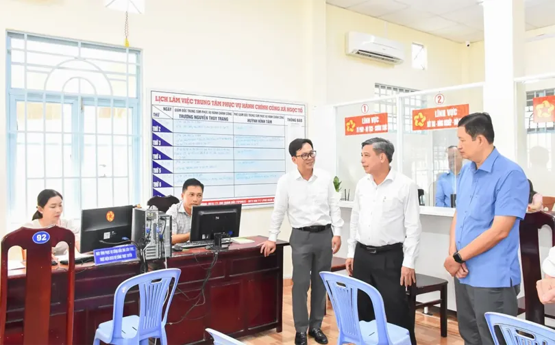 Phó Bí thư Thường trực Thành ủy Đồng Văn Thanh làm việc với xã Ngọc Tố