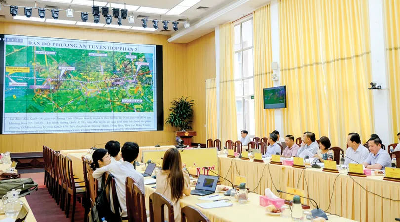 Đồng bộ hạ tầng giao thông để tạo không gian phát triển mới