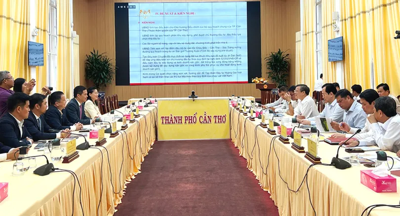 Công ty CP Tập đoàn Đầu tư Hoàng gia Việt Nam đề xuất đầu tư Dự án khu phức hợp Đô thị - Thương mại - Dịch vụ sân golf tại Cần Thơ