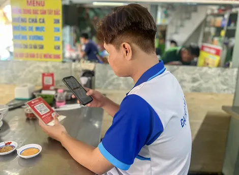 Đẩy mạnh chuyển đổi số ngân hàng và thanh toán không dùng tiền mặt
