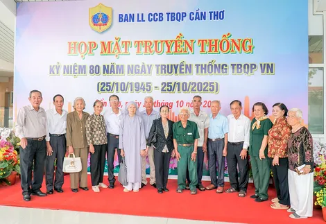 Họp mặt kỷ niệm 80 năm Ngày truyền thống Tình báo quốc phòng Việt Nam