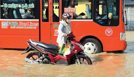 Đảm bảo hoạt động phương tiện công cộng ứng phó triều cường