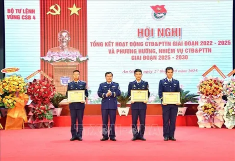 Tuổi trẻ Vùng Cảnh sát biển 4 vì chủ quyền biển, đảo Tây Nam Tổ quốc