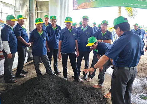 Tích cực chuyển giao khoa học công nghệ và thúc đẩy chuyển đổi số trong nông nghiệp