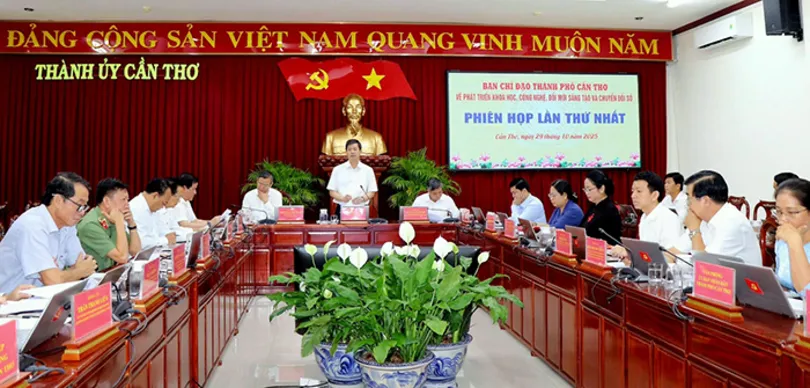 Năng động, sáng tạo trong phát triển khoa học, công nghệ, đổi mới sáng tạo và chuyển đổi số