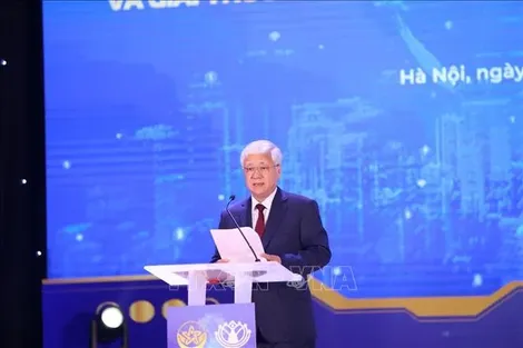 Trao giải thưởng tôn vinh các nhà khoa học trẻ, nữ sinh khoa học công nghệ