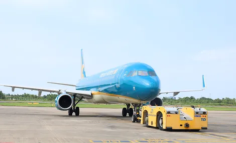 Từ ngày 3-11-2025, Vietnam Airlines thu phí hành lý xách tay quá tiêu chuẩn
