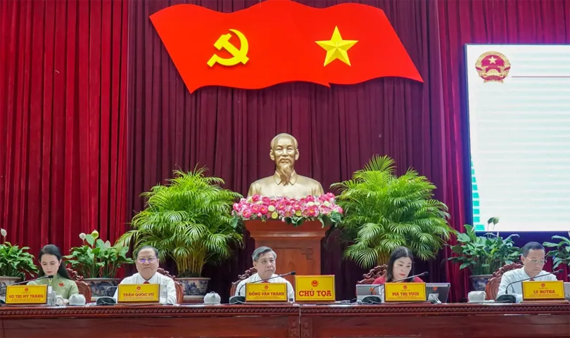 Tập trung hoàn thành tốt các chỉ tiêu, mục tiêu, nhiệm vụ phát triển kinh tế - xã hội, quốc phòng, an ninh giai đoạn 2021-2025