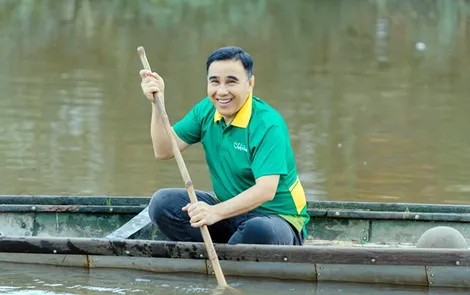 “Cùng vượt khó”