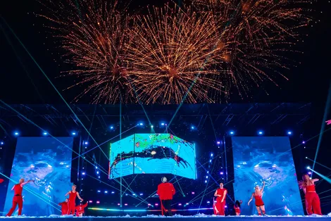 Concert của siêu sao G-DRAGON thăng hoa giữa đại dương ánh sáng Ocean City