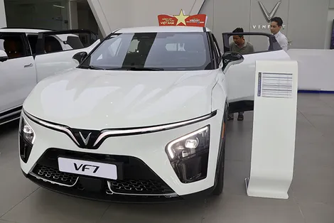 Nhu cầu và sức mua ô tô tăng dịp cuối năm