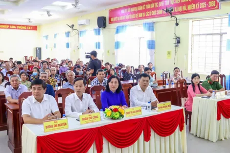 Ngày hội Đại đoàn kết toàn dân tộc ở ấp Mang Cá và ấp Bưng Sa