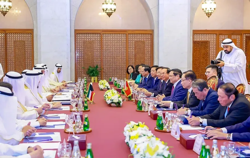 Thủ tướng Phạm Minh Chính hội đàm với Thủ tướng Kuwait: Nâng cấp quan hệ lên Đối tác Chiến lược