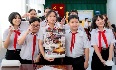 Hành trình khám phá di sản và hành trang hội nhập