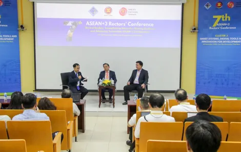 Hội nghị Hiệu trưởng ASEAN+3 tiếp tục với phiên nghiên cứu ứng dụng và đối thoại