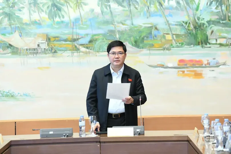 Thảo luận về dự án Luật Trí tuệ nhân tạo: Đại biểu Quốc hội TP Cần Thơ phân tích sâu yêu cầu đối với khuôn khổ pháp lý, cảnh báo rủi ro đạo đức…