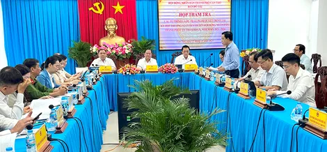 Ban Đô thị HĐND TP Cần Thơ thẩm tra các tờ trình, dự thảo nghị quyết