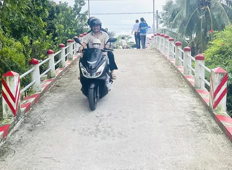 Phát huy dân chủ, góp phần nâng cao đời sống của nhân dân
