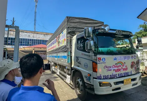 “Chuyến xe ước mơ TP Cần Thơ” khởi hành, tiếp sức đồng bào bị ảnh hưởng do bão lũ