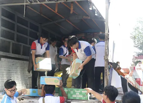 Vận động hơn 1 tỉ đồng hỗ trợ đồng bào vùng lũ tỉnh Đắk Lắk