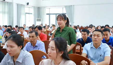 Cử tri phường Thốt Nốt kiến nghị ngành chức năng xử lý nghiêm những trường hợp sản xuất hàng giả, hàng kém chất lượng