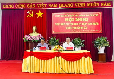 Đoàn đại biểu Quốc hội đơn vị TP Cần Thơ tiếp xúc cử tri phường Cái Răng