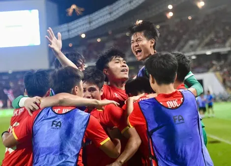 Thủ tướng gửi thư chúc mừng Đội tuyển bóng đá nam U22 và Đội tuyển nữ Futsal quốc gia Việt Nam giành Huy chương Vàng SEA Games 33