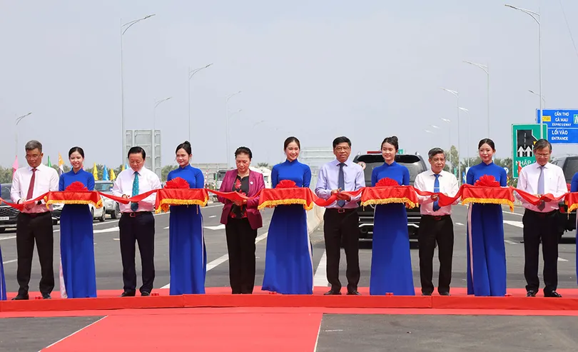 Khánh thành, khởi công nhiều công trình, dự án chào mừng Đại hội đại biểu toàn quốc lần thứ XIV của Đảng