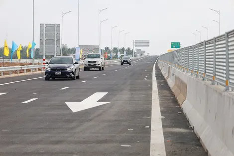 Điều chỉnh thời gian đưa vào khai thác đoạn cao tốc Cần Thơ – Hậu Giang vào 9 giờ ngày 22-12