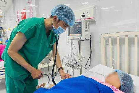 Cứu kịp thai phụ sốc mất máu do thai ngoài tử cung vỡ