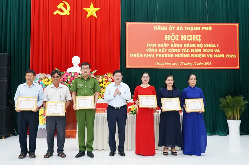 Nâng cao hiệu quả Đề án 1 triệu héc-ta lúa chất lượng cao trên địa bàn xã Thạnh Phú