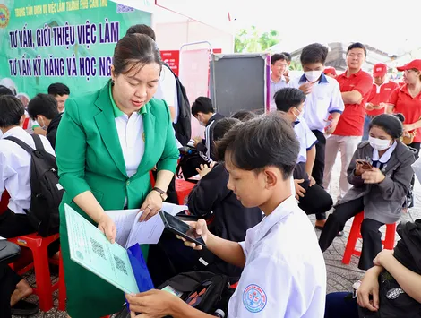 Đa dạng tiện ích số phục vụ người lao động