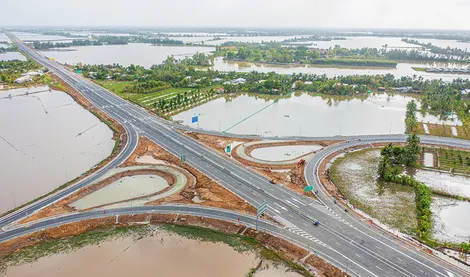 Thủ tướng yêu cầu đẩy nhanh tiến độ các dự án đầu tư xây dựng chào mừng Đại hội Đảng