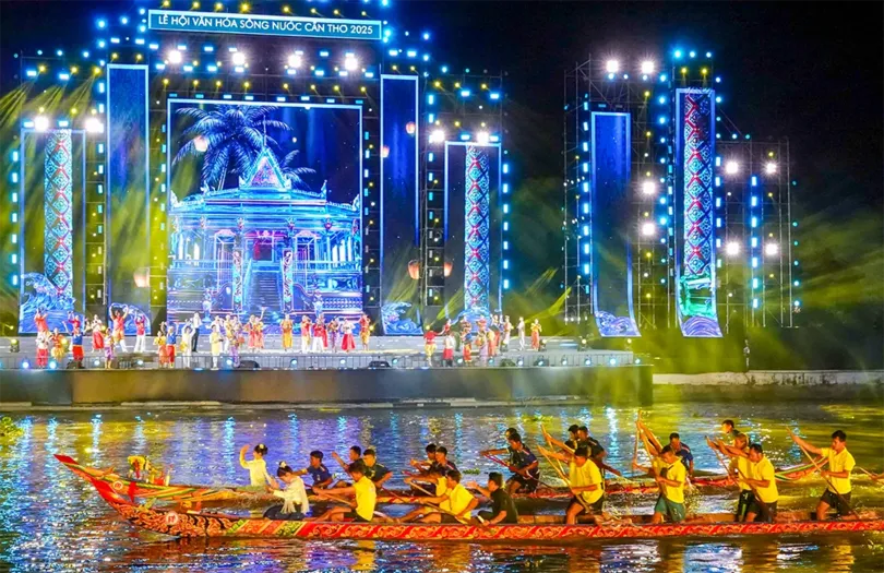 Đầu tư cho văn hoá là đầu tư cho phát triển bền vững đất nước, cho tương lai của dân tộc