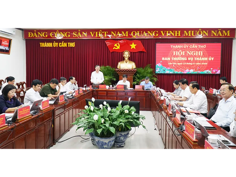 Ban Thường vụ Thành ủy xem xét, cho ý kiến, quyết định nhiều vấn đề xây dựng và phát triển thành phố